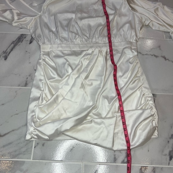 Fashion nova balloon sleeve dress - Picture 11 of 14